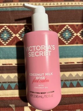 Victoria's Secret Pink Coconut Milk Rose Hydrating Body Lotion